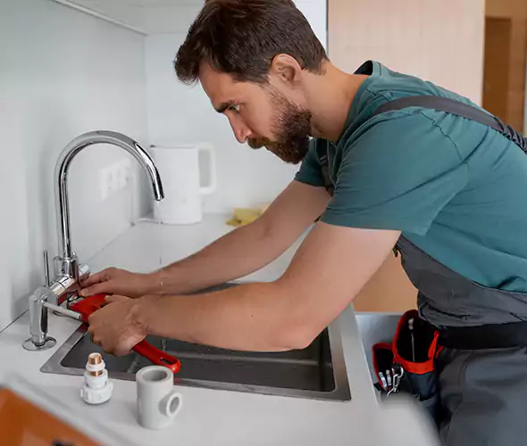 Professional Faucet Replacement Specialist in Lake Worth, FL: Schedule Affordable Faucet Replacement Services with Us