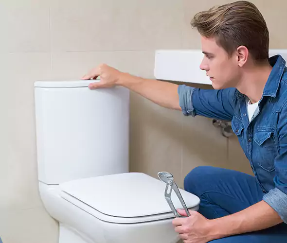 Expert Plumber for Toilet Replacement in Lake Worth, FL: Schedule Affordable Toilet Replacement Services with Us