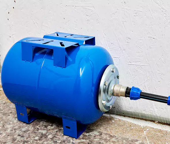 Expert Plumber for Well Pressure Tank Replacement in Lake Worth, FL: Schedule Affordable Tank Replacement Services with Us