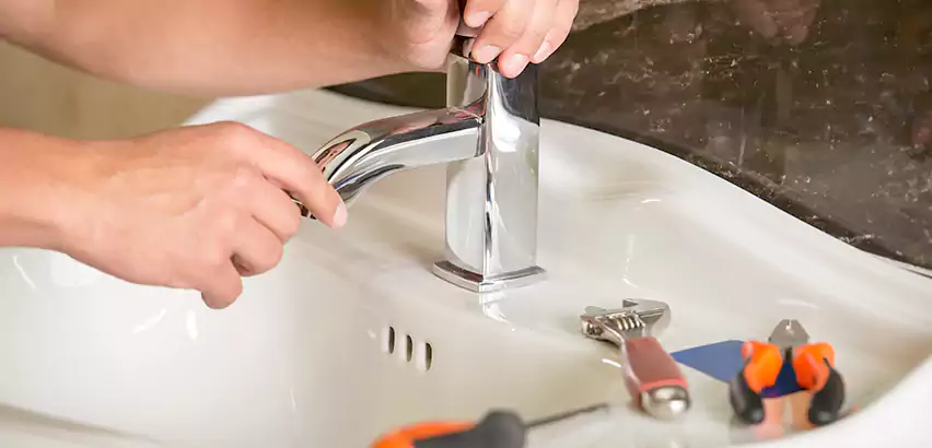 Bathtub Faucet Replacement in Lake Worth